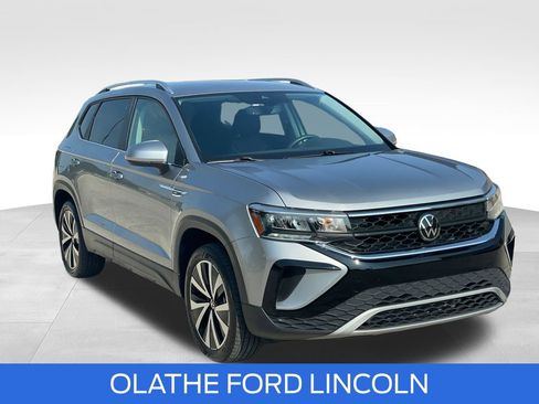 Used 2023 Volkswagen Taos SE FWD image 9