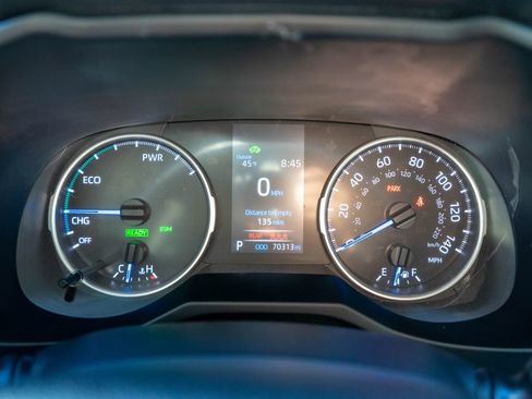 Used 2021 Toyota RAV4 XLE Premium image 21