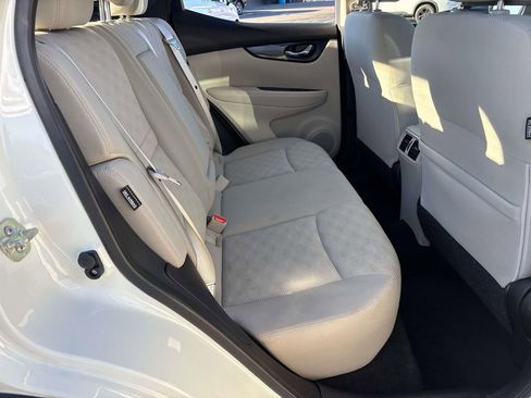 Used 2020 Nissan Rogue Sport SV image 13