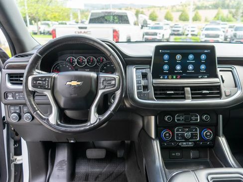 Used 2021 Chevrolet Tahoe LT w/ LT Signature Plus Package AWD/4WD image 17