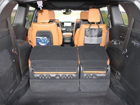 Used 2022 Chrysler Pacifica Pinnacle image 38