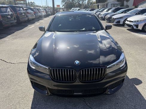 Used 2019 BMW 740i w/ Executive Package image 2