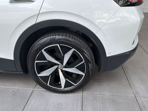 Used 2023 Volkswagen ID.4 Pro S AWD/4WD image 12