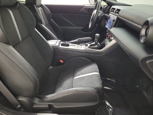 Used 2025 Toyota GR86 Premium RWD image 12