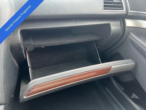 Used 2016 Ford Explorer Platinum image 19