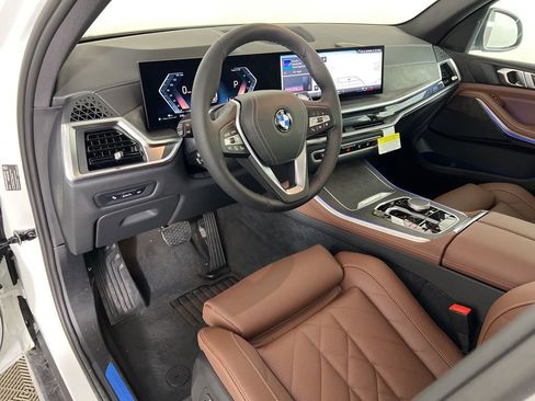 New 2026 BMW X5 xDrive40i w/ Parking Assistance Package image 7