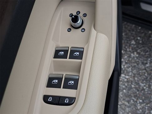 Certified 2023 Audi Q5 2.0T Premium w/ Convenience Package image 22