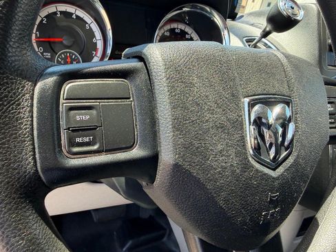 Used 2013 RAM C/V Tradesman FWD image 31
