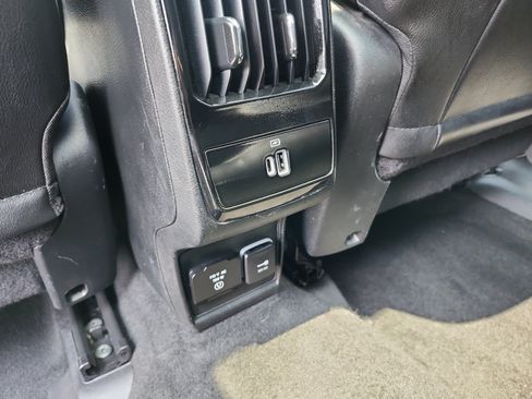 Used 2022 Jeep Compass Latitude w/ Sun and Sound Group AWD/4WD image 15