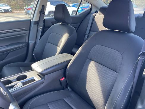 Used 2025 Nissan Altima 2.5 SV image 35