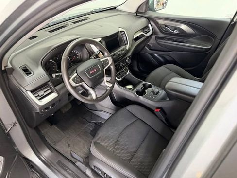 Used 2023 GMC Terrain SLE w/ Driver Convenience Package FWD image 13
