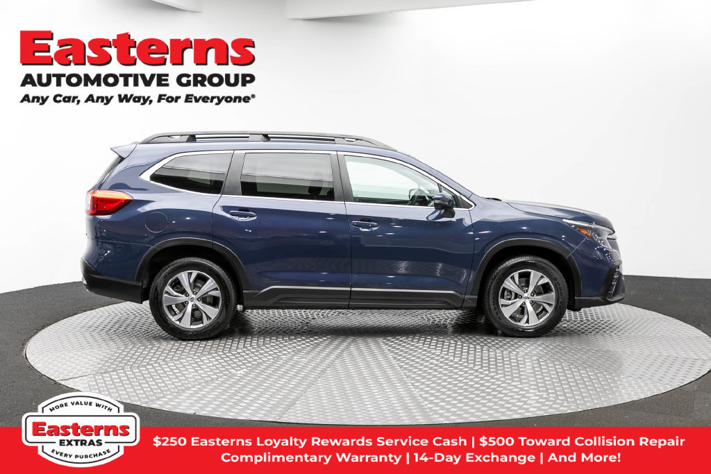 Used 2023 Subaru Ascent Premium AWD/4WD image 5