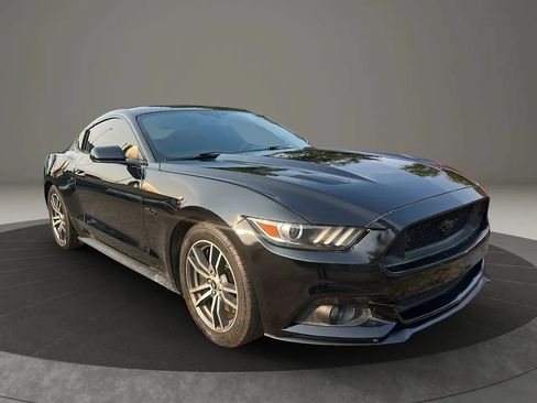 Used 2016 Ford Mustang GT RWD image 2