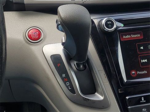 Used 2015 Honda Odyssey EX-L image 24