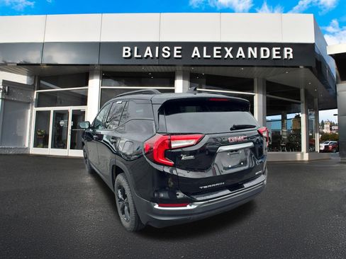 Used 2022 GMC Terrain AT4 image 6