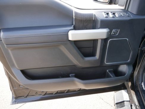 Used 2021 Ford F350 Lariat image 13