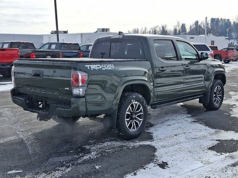 Used 2021 Toyota Tacoma TRD Sport image 6