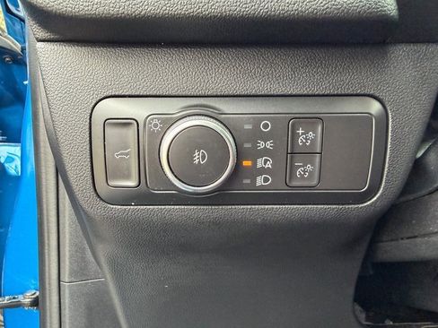 Used 2021 Ford Escape SEL w/ Technology Package image 8