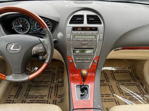 Used 2011 Lexus ES 350 image 30