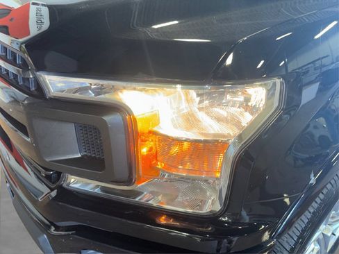 Used 2018 Ford F150 XLT w/ Equipment Group 302A Luxury AWD/4WD image 24