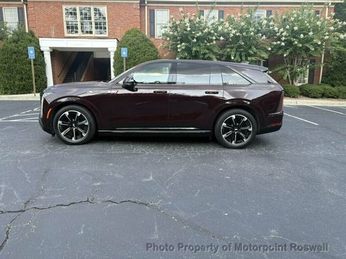 Used 2025 Cadillac Escalade IQ Sport 2 AWD/4WD image 5