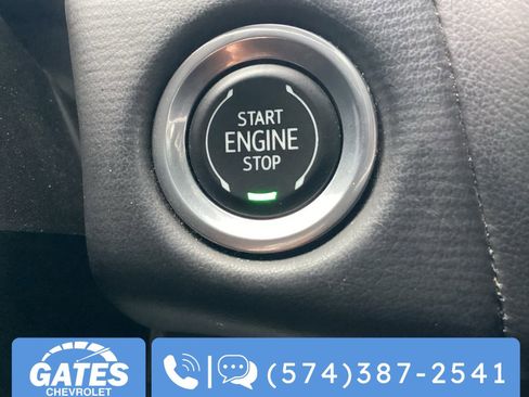 Used 2023 Chevrolet Suburban Premier image 30