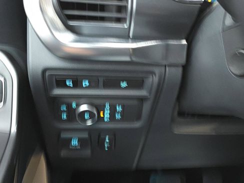 Used 2023 Ford F150 Lariat w/ Equipment Group 502A High image 28