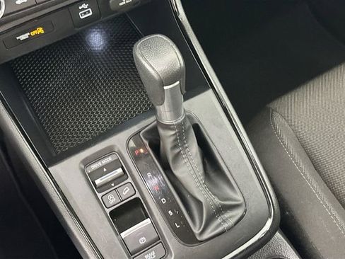 Used 2025 Honda CR-V LX image 14