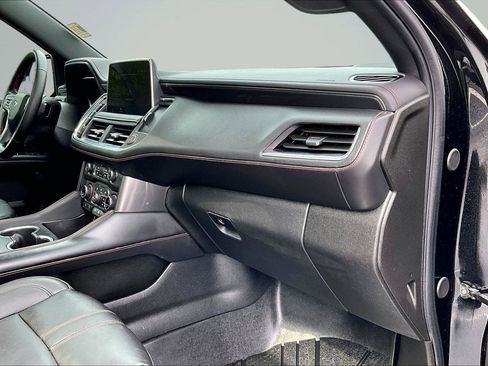Used 2024 Chevrolet Tahoe RST w/ Luxury Package AWD/4WD image 18