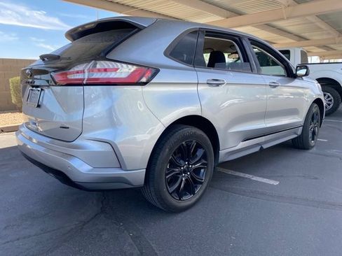 Used 2023 Ford Edge SE w/ Black Appearance Package AWD/4WD image 3