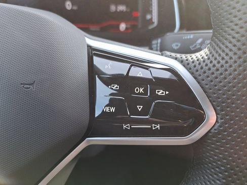 Used 2024 Volkswagen Jetta GLI 40th Anniversary Edition image 23