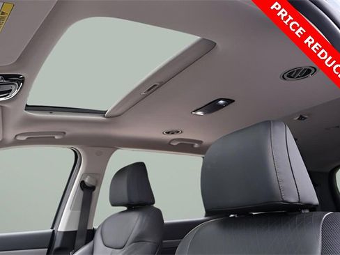 Used 2022 Hyundai Palisade SEL w/ Premium Package image 16