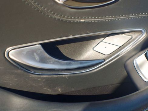 Used 2017 Mercedes-Benz S 550 Cabriolet image 30