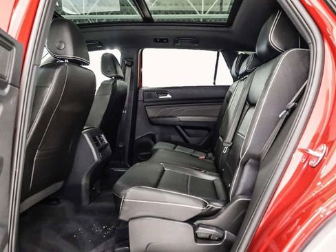 Used 2023 Volkswagen Atlas Cross Sport SEL R-Line image 29