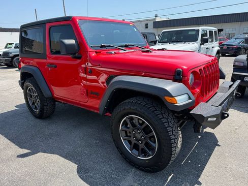 Used 2023 Jeep Wrangler Sport AWD/4WD image 14