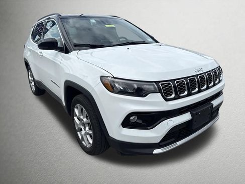 Used 2025 Jeep Compass Limited AWD/4WD image 1