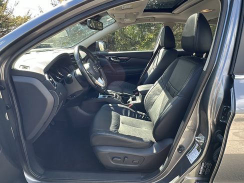 Certified 2022 Nissan Rogue Sport SL w/ Premium Package image 13