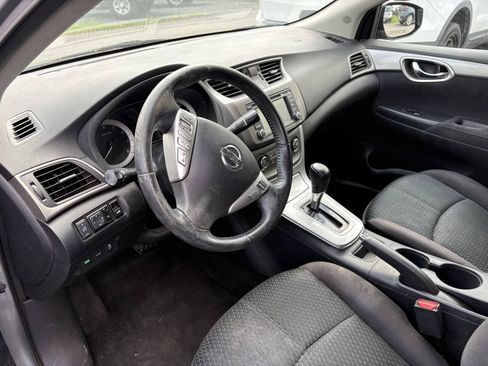 Used 2014 Nissan Sentra SR w/ SR Driver Package FWD image 11