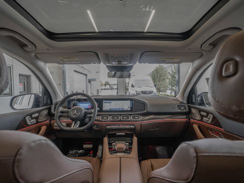 New 2026 Mercedes-Benz GLS 450 4MATIC image 27
