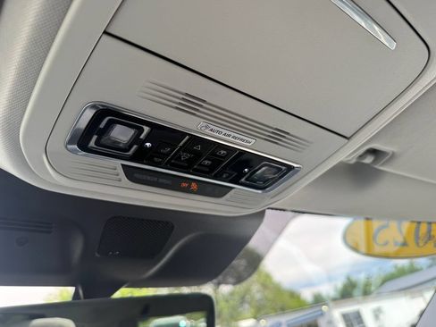 Used 2025 Lincoln Navigator Reserve AWD/4WD image 33