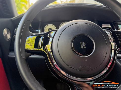 Used 2018 Rolls-Royce Wraith RWD image 32