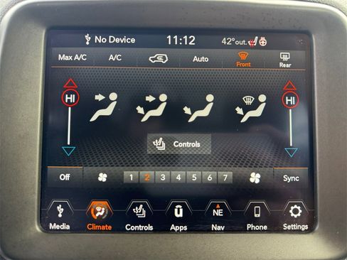 Used 2020 Jeep Renegade Limited w/ UConnect 8.4 Nav Group image 29