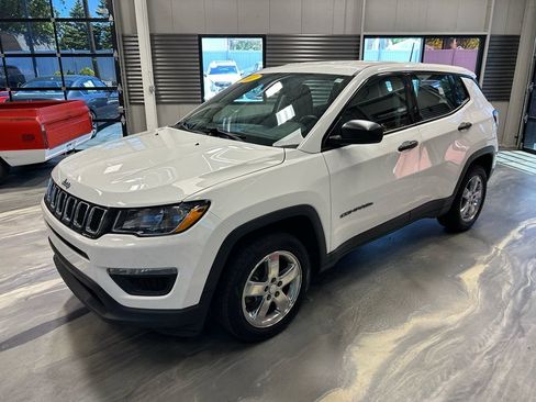 Used 2017 Jeep Compass Sport FWD image 30