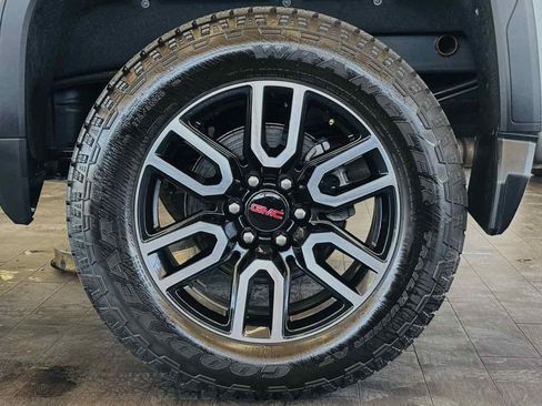 Used 2026 GMC Sierra 1500 AT4 w/ Technology Package AWD/4WD image 31
