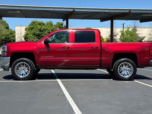 Used 2018 Chevrolet Silverado 1500 LT w/ All Star Edition RWD image 14