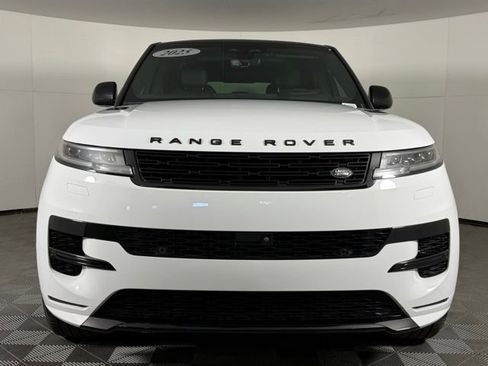 Used 2025 Land Rover Range Rover Sport Dynamic SE image 11