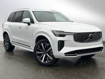 New 2026 Volvo XC90 B5 Core