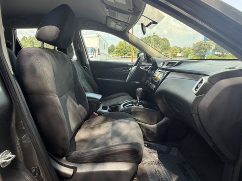 Used 2016 Nissan Rogue S AWD/4WD image 18