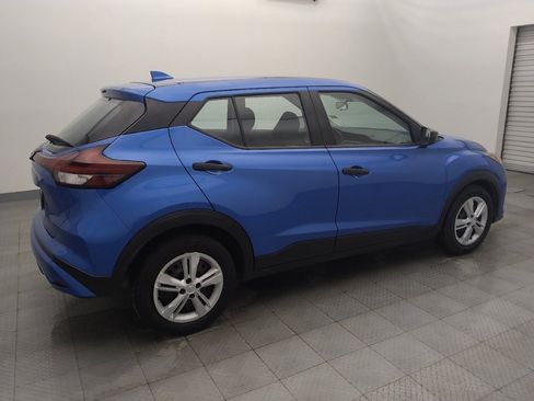 Used 2021 Nissan Kicks S image 10