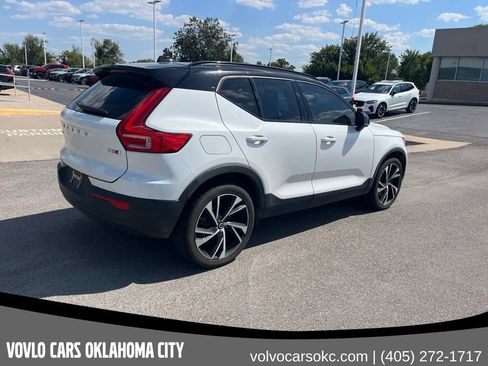 Used 2021 Volvo XC40 T5 R-Design w/ Advanced Package AWD/4WD image 5